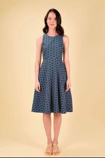 (Category: ) located in . Submitted by shopaholic.j (Listing ID 1380634771, Image 1). Description: .