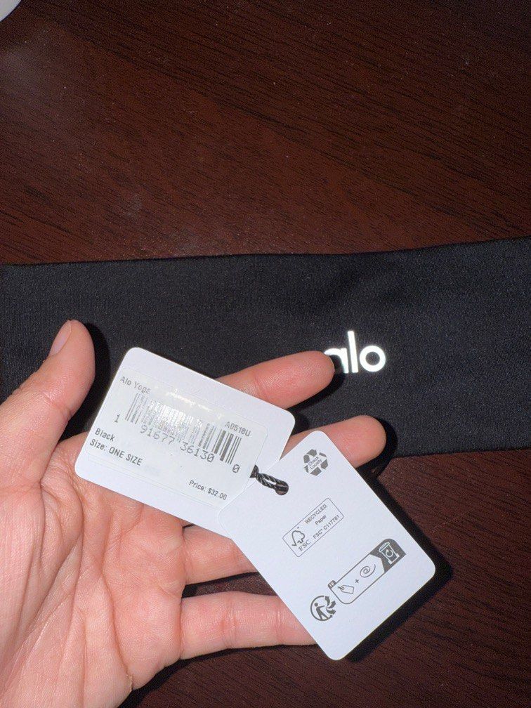 ALO Performance Conquer Headband (Category: Activewear) located in Pasig City. Submitted by linhonn (Listing ID 1380601911, Image 3). Description: Too big for me. Got it from US through pasabuy..