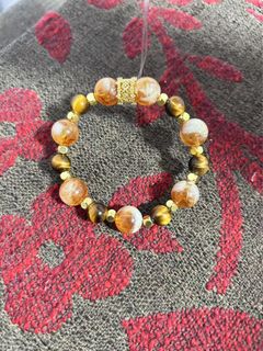 (Category: ) located in . Submitted by aikilee (Listing ID 1380512433, Image 1). Description: .