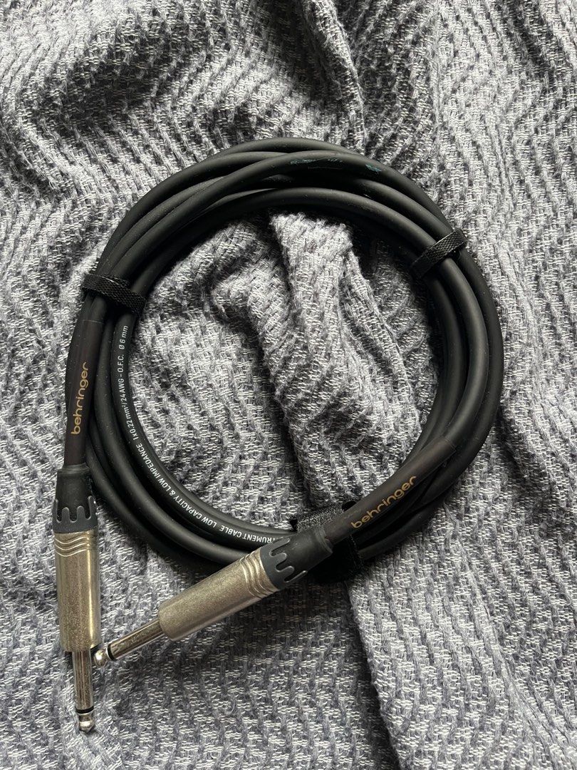 Behringer GIC-300 Instrument Cable 1/4 TS Connector (Category: Other Audio Equipment) located in Cavite. Submitted by mr.jbe (Listing ID 1380678864, Image 3). Description: Condition: 10.0/10.0 800 each Take two for 1500 Brand new Never been used 3 m in length Gold performance RFS: Decluttering .