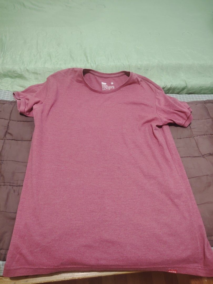 Bench Body Red Slim Fit Shirt (Category: Tshirts & Polo Shirts ) located in Pasay City. Submitted by rapcalilung (Listing ID 1380691799, Image 2). Description: Bench Body Red Slim Fit Shirt Pre-loved.