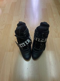 （分類：）位於 。 由 astrior.selling 提交（商品編號 1380573411，圖片 1）。簡介： 。