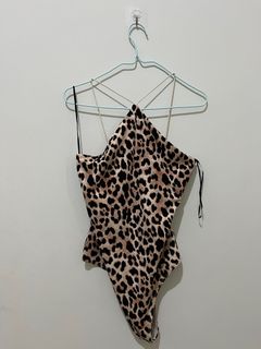 (Kategori: ) berada di . Dikirim oleh wearpreloved1_ (ID iklan 1380558756, Gambar 1). Deskripsi: .