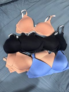 (Category: ) located in . Submitted by pinkflutters (Listing ID 1380652982, Image 1). Description: .