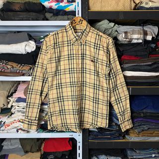 (Category: ) located in . Submitted by luxoutdoorstreetwear (Listing ID 1380670737, Image 1). Description: .