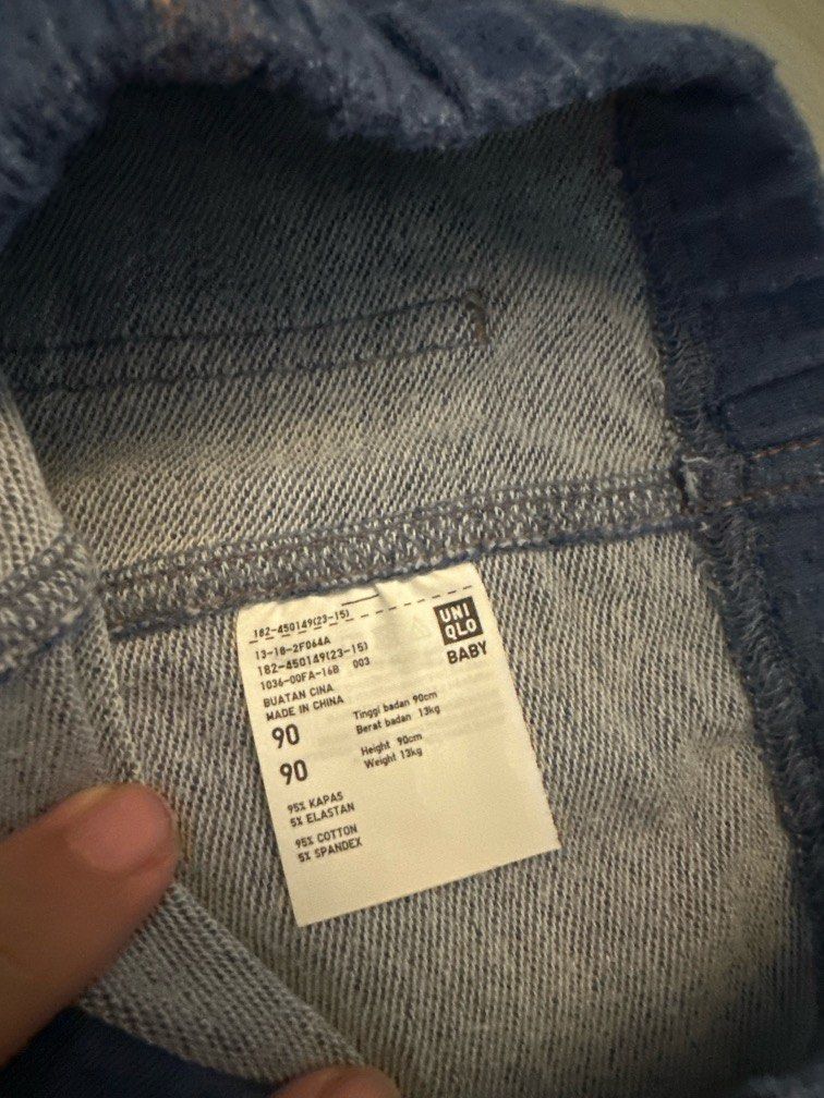 Celana legging uniqlo asli (Kategori: 1 hingga 3 tahun) berada di Surakarta. Dikirim oleh prelov3_by_v (ID iklan 1380537724, Gambar 3). Deskripsi: Ukuran 90.