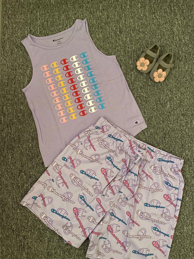 champion (Kategori: 8 hingga 12 tahun) berada di Bekasi. Dikirim oleh ummuzaid.stuff (ID iklan 1380584944, Gambar 1). Deskripsi: size 12-14th kondisi baru no minus dewasa mungil bisa pakai.