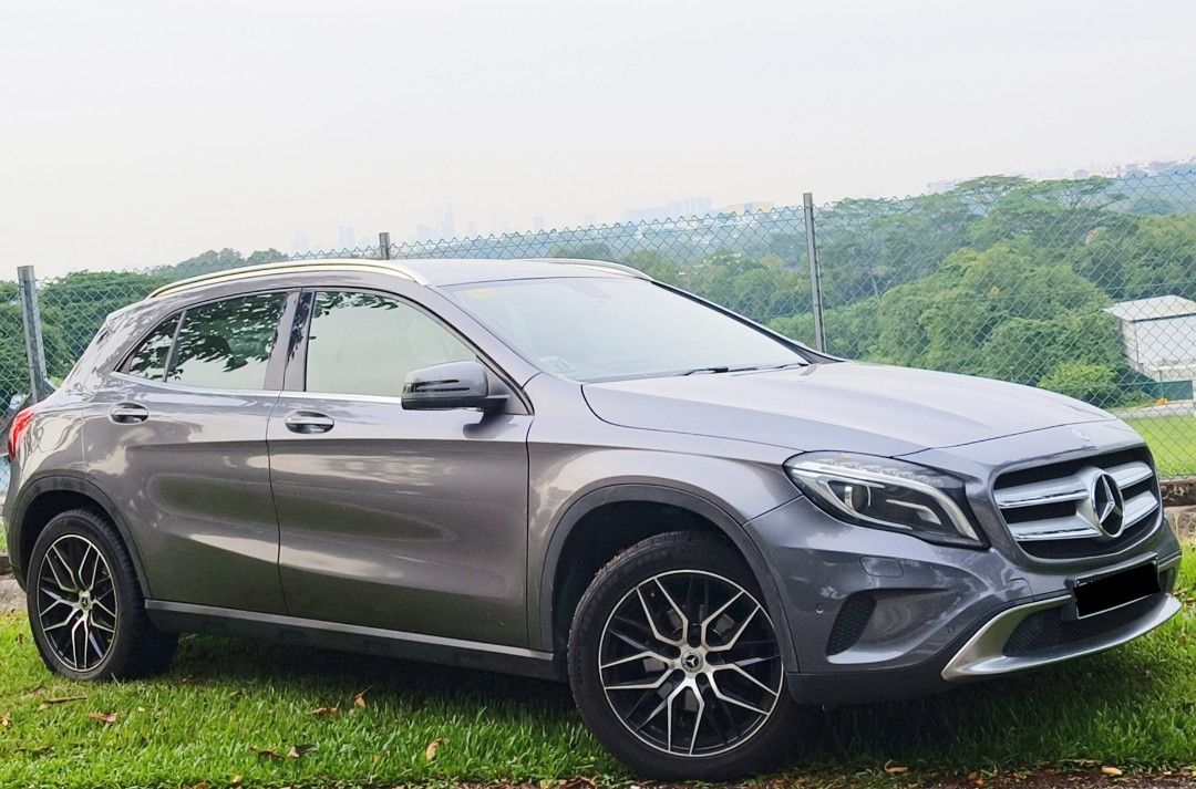 Upgraded Mercedes GLA for lease (Category: Car Rental) located in Singapore. Submitted by 123autorental (Listing ID 1336230724, Image 2). Description: Always wanted a compact luxury brand SUV but its too expensive to buy or rent? Our Mercedes GLA180 is now available for long term lease at the most affordable price available in town! Fixed rate, no GST! Upgraded with bigger Carplay / Android screen, Bluetooth and Navigation. Superbly nice and clea