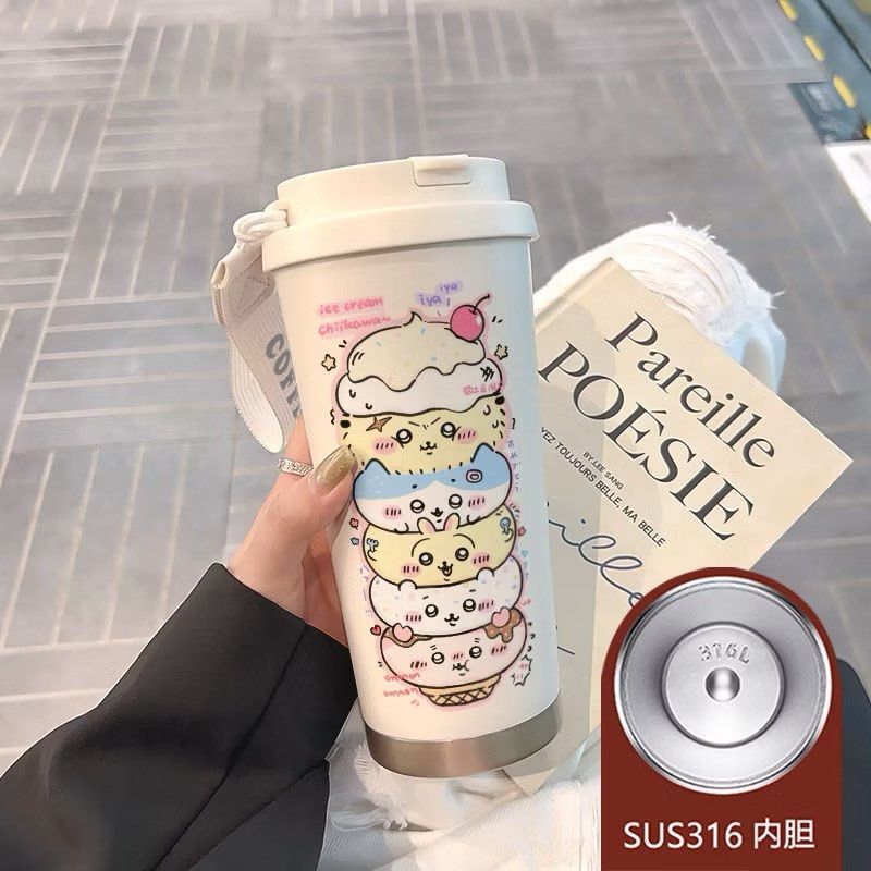 由 hi_my_dear (刊登 ID 1380663154，圖片 1) 提交，位於 台中市 (Taichung) 的 chiikawa吉伊卡哇保溫杯 烏薩奇 環保杯 (類別：水杯、水壺)，說明：友人贈送 僅檢查 未使用 約500ml。