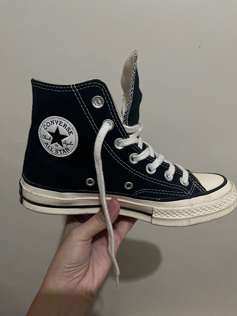 CONVERSE Chuck Taylor All-Star- Orig (Category: Sneakers & Footwear) located in Manila. Submitted by msmarison (Listing ID 1380641751, Image 3). Description: Selling my personal owned shoes. Size 35 | 22cm Orig from Converse, ilang beses ko lang nagamit. Rfs: Not into high cut era na Location: Lipa Batangas IG: msmarison ( for sure buyer) Thank you! 🌸💌.
