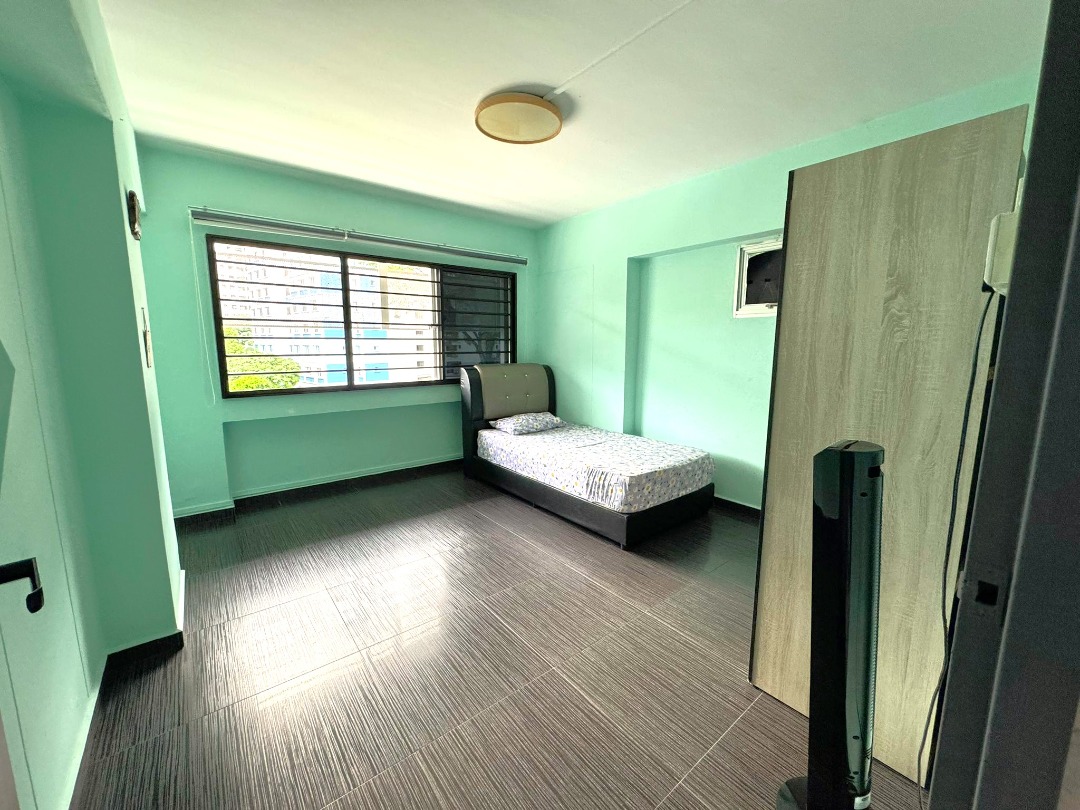 (Category: ) located in . Submitted by your_rental_specialist (Listing ID 1369351360, Image 1). Description: .
