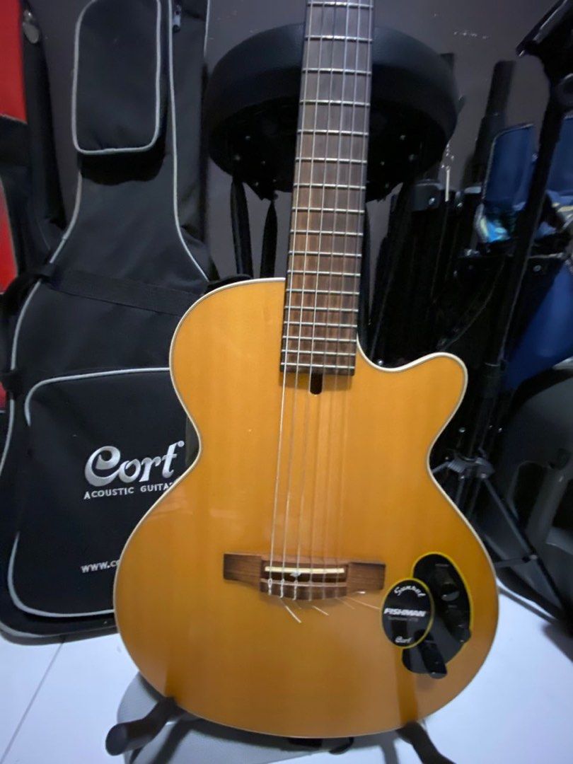 Cort Sunset Natural (Category: Musical Instruments) located in Kangar. Submitted by Mhdmd (Listing ID 1380575813, Image 2). Description: Cort sunset nylon .
