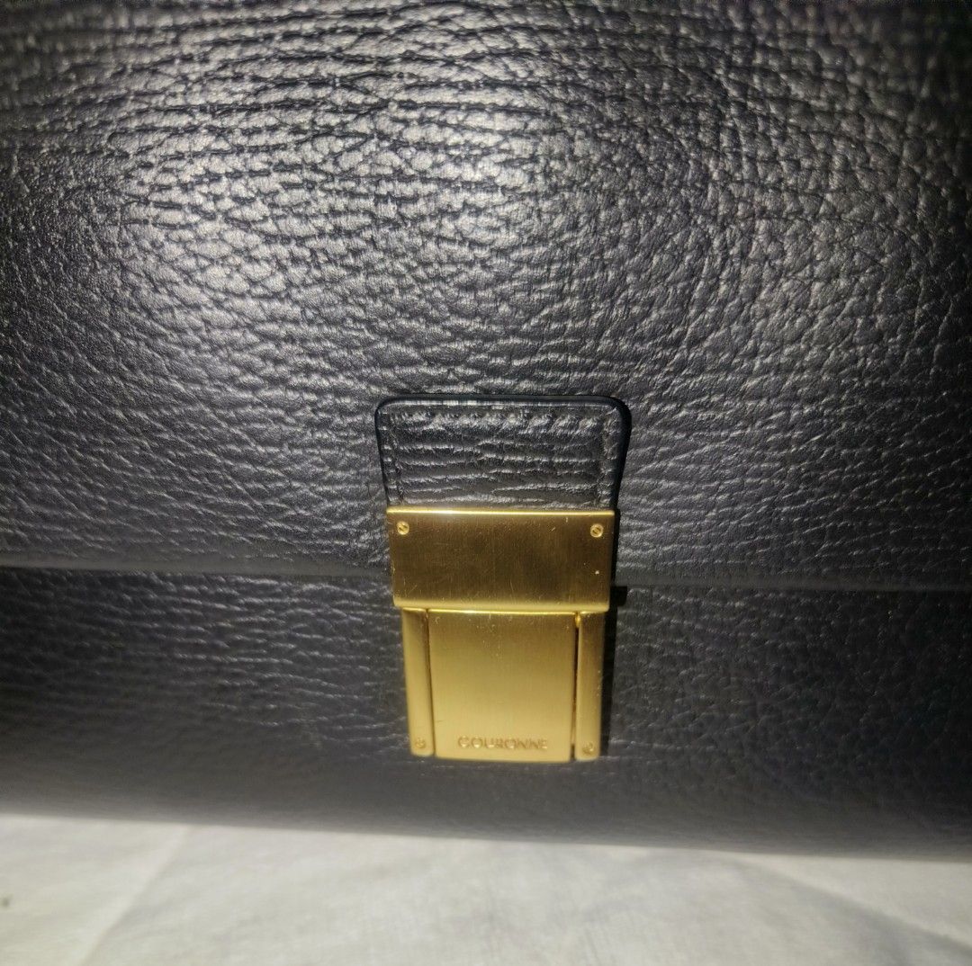 Couronne Office bag (Category: Luxury Bags & Wallets) located in Baguio. Submitted by kriszyl (Listing ID 1380674294, Image 2). Description: BOUGHT PRE-OWNED. NA-STOCK NA SA BAG CLOSET. WITH MINIMAL SIGNS OF WEAR, HENCE SELLING LOW. PLEASE SEE PHOTOS AND MESSAGE ME FOR INQUIRY..
