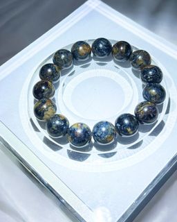 (Category: ) located in . Submitted by equallycrystals (Listing ID 1380649821, Image 1). Description: .