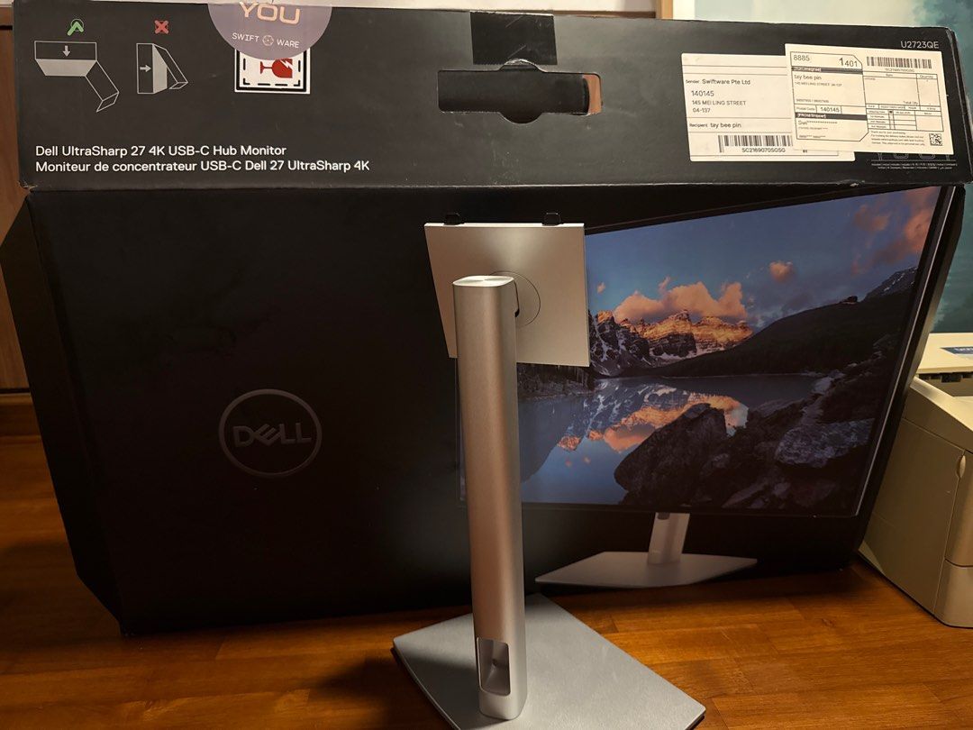 Unused Dell UltraSharp 27 4K USB-C Hub Monitor Stand63073984904323111