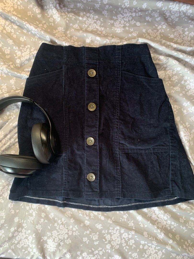 Denim Corduroy Mini Skirt with Buttons (Category: Skirts) located in Paranaque City. Submitted by ashleyreads (Listing ID 1380522484, Image 1). Description: — Size: S; Waist: 26-27 — RFS: need funds for tuition fee — PM for more details! 🌸 LOC: Parañaque City MOD: LBC, J&T, and Lalamove.