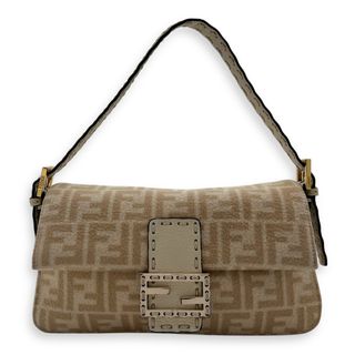 (Category: ) located in . Submitted by carousellluxury (Listing ID 1380570204, Image 1). Description: .