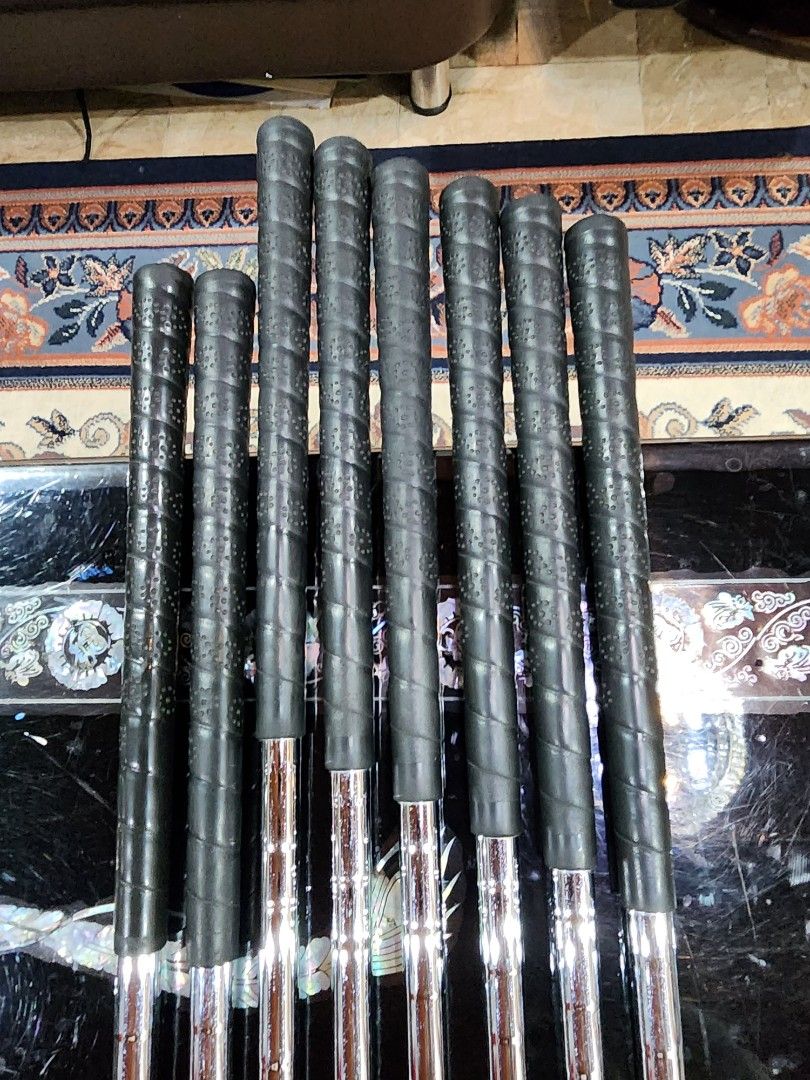 Golf Ping Eye 2 Beryllium Copper Irons (Category: Golf) located in Paranaque City. Submitted by manilagolfmarket (Listing ID 1380663807, Image 3). Description: For Sale Ping Eye 2 Beryllium Copper block dot irons set in good condition for only 19.8k pick up Bf Paranaque free shipping within MM..