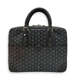(Category: ) located in . Submitted by carousellluxury (Listing ID 1380570334, Image 1). Description: .
