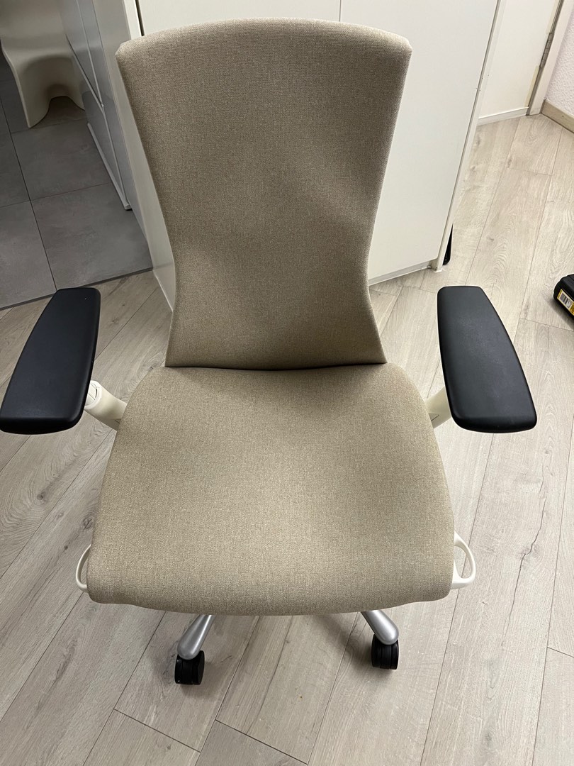 Herman Miller Embody Task Chair, 傢俬＆家居, 傢俬, 椅子 - Carousell