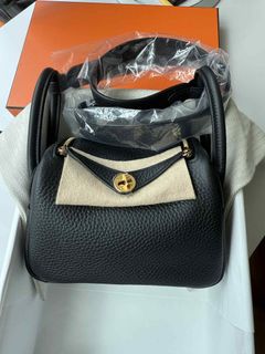 (Category: ) located in . Submitted by lovehermeschanel (Listing ID 1380537498, Image 1). Description: .