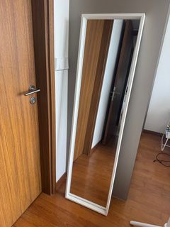 (Category: ) located in . Submitted by prisaraivass (Listing ID 1380573239, Image 1). Description: .