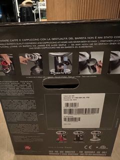(Category: ) located in . Submitted by sneakerboiboi (Listing ID 1380676235, Image 1). Description: .