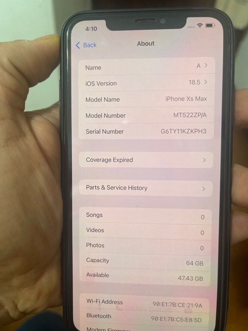(Category: iPhone X Series) located in Singapore. Submitted by vintagemagica (Listing ID 1377898980, Image 2). Description: iPhone XS Max 64 GB - (back camera window has been repaired and works well) New Battery ( 3 rd Party) , Phone works perfectly , .