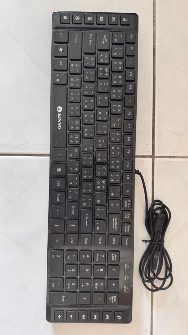 由 dh4304tw2002 (刊登 ID 1380567907，圖片 1) 提交，位於 苗栗縣 (Miaoli) 的 KINYO輕薄鍵盤 (類別：電腦鍵盤及相關產品)，說明：。