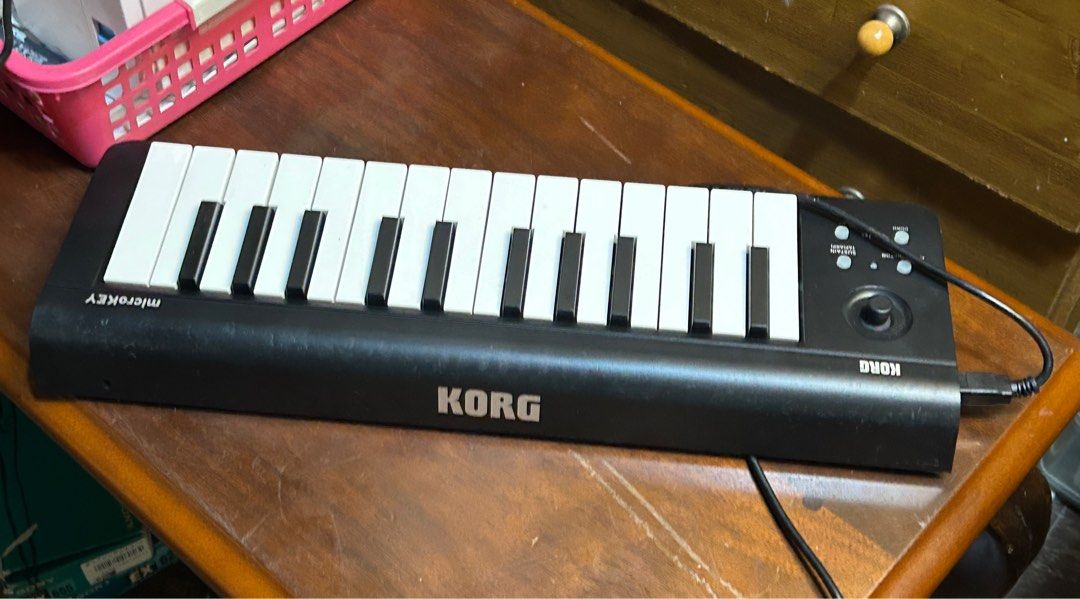 KORG microkey 2 compaq midi keyboard (Category: Computer Keyboard) located in Caloocan City. Submitted by guitara1822 (Listing ID 1380622298, Image 1). Description: You can easily connect wirelessly to iPad/iPhone music apps such as Korg Gadget, Korg Module, and GarageBand, as well as any MIDI-capable music production software on your Mac or Windows. Painstaking tuning of the Bluetooth capabilities means high stability and low latency, no strings