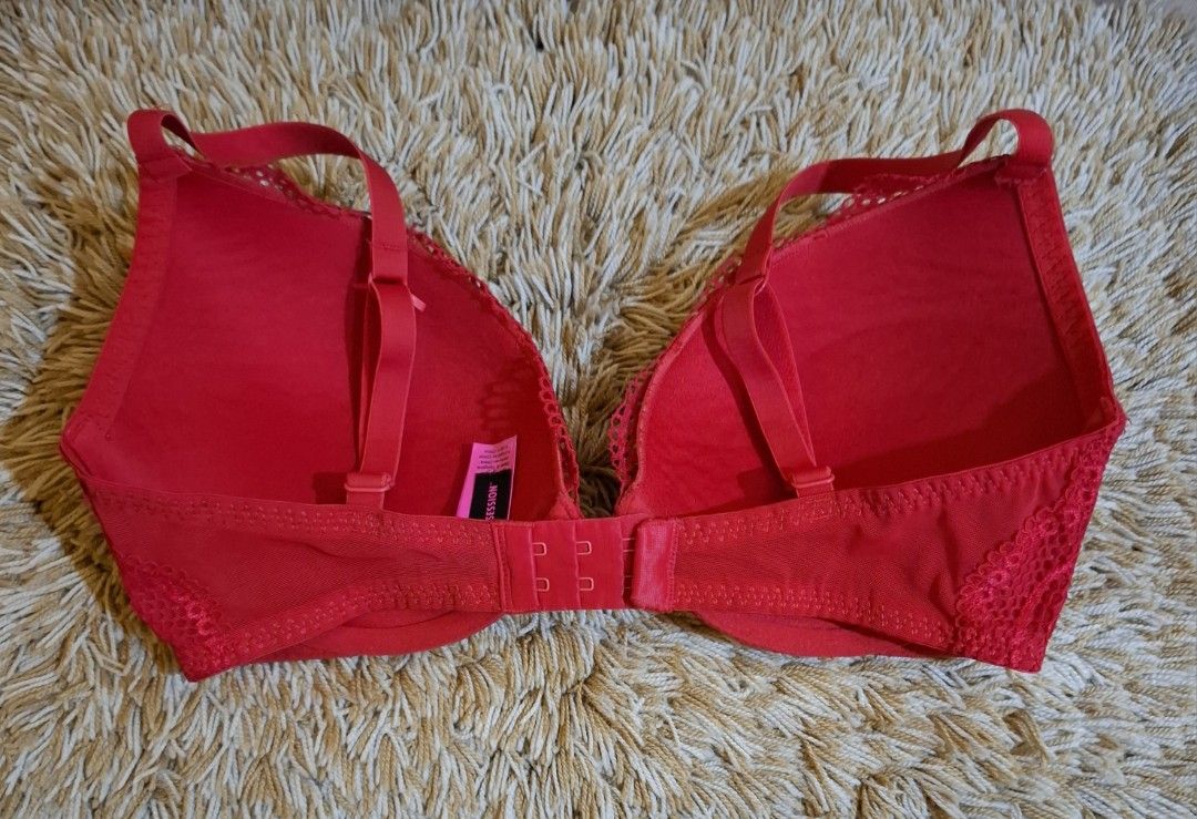 La Senza Obsession Bra 32DD (Category: Undergarments & Loungewear) located in Rizal. Submitted by kline13 (Listing ID 1380615548, Image 2). Description: .