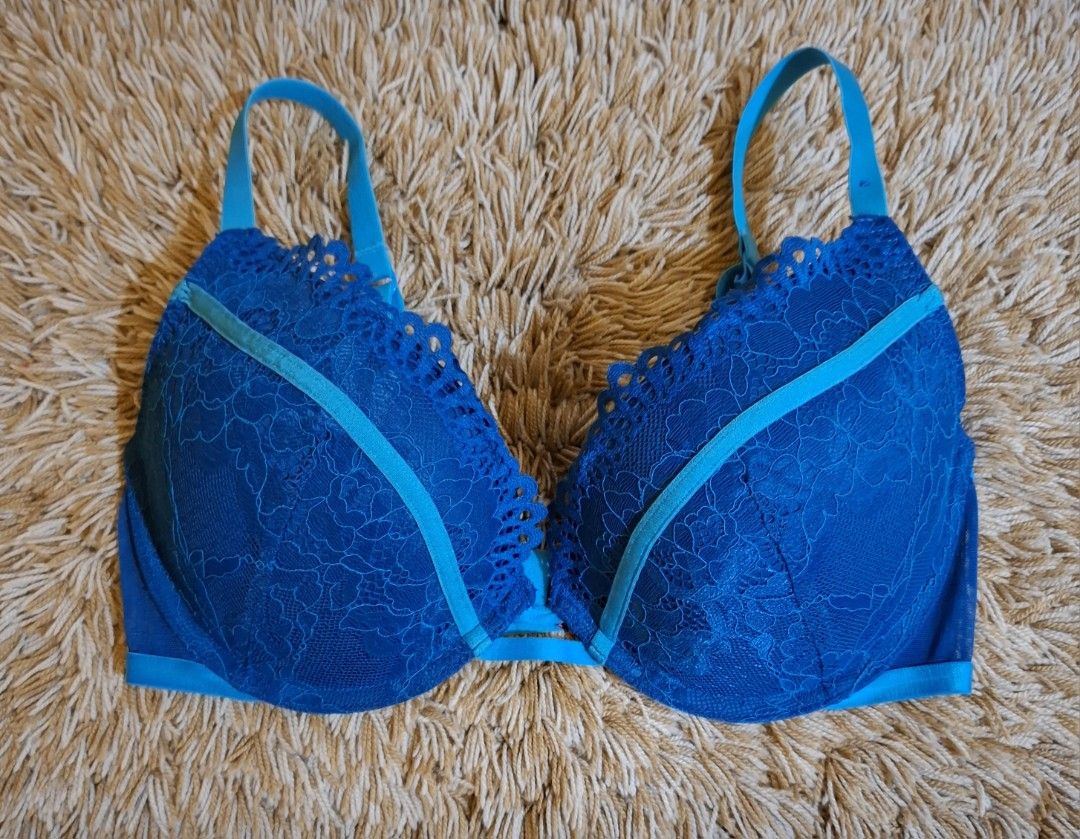 La Senza Obsession Push Up Bra 32DD (Category: Undergarments & Loungewear) located in Rizal. Submitted by kline13 (Listing ID 1380617761, Image 1). Description: .