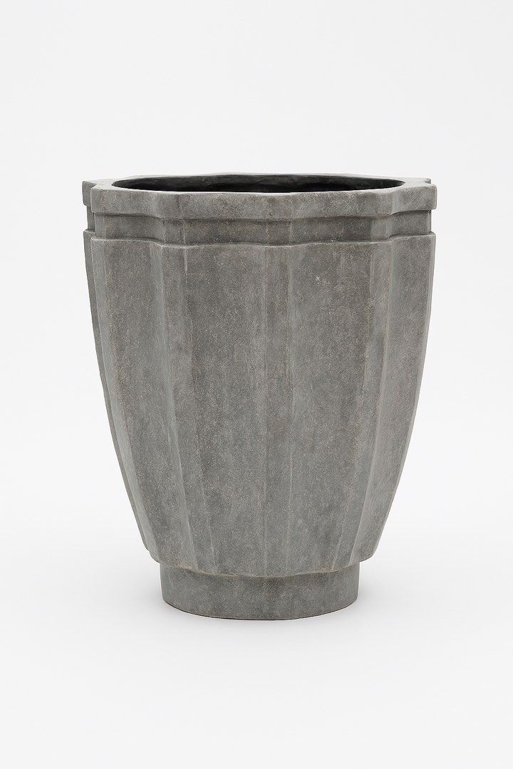 Large planter pot