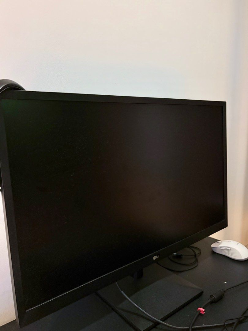 LG Monitor 24”63073984455170111