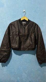 (Kategori: ) berada di . Dikirim oleh rajashopping (ID iklan 1380678567, Gambar 1). Deskripsi: .