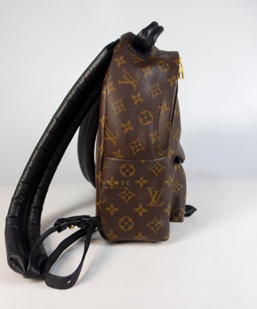 Louis Vuitton Palm Spring Backpack PM in Monogram Canvas (Date Code: TX1159) (Category: Luxury Bags & Wallets) located in Taguig. Submitted by pursemaison (Listing ID 1380508004, Image 3). Description: Louis Vuitton Palm Spring Backpack PM in Monogram Canvas (Date Code: TX1159) Price: Php 98,000.00 Condition: Very Goood (8.5/10) Exterior: Scuff on the Front Pocket, Minor Peeling, Minor Marks on the Leather & Handle and Minor Creasing. Interior: M