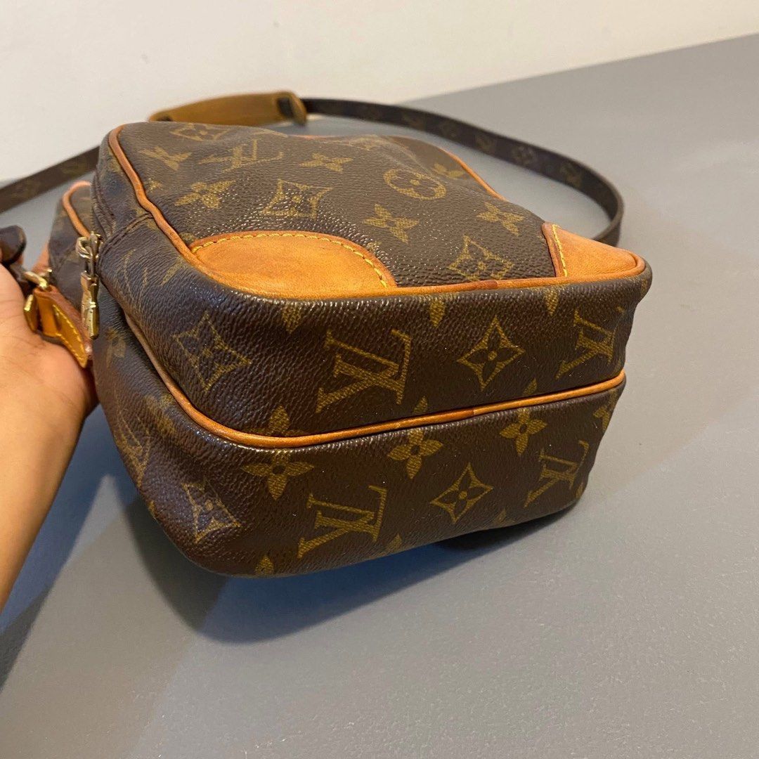 LV AMAZON PM (Category: Luxury Bags & Wallets) located in Manila. Submitted by misyel.t (Listing ID 1380564077, Image 3). Description: ORIGINAL LV AMAZON NO MAJOR FLAWS 🤎What you see is what you get. 🤎 Manage your expectations because it is a pre-loved item and will show signs of wear but not that visible. 🤎Please check all photos before buying and If you have other concerns please don’t hesitate to ask for more pictures. .