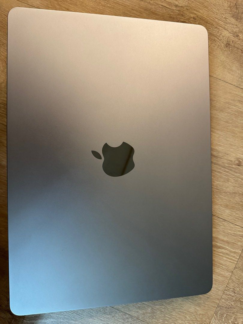 M2 Macbook Air (bought in July 2022), 2TB SSD, 16GB RAM63074788268673113