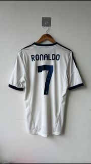 (Category: ) located in . Submitted by sundayfootballshirts.my (Listing ID 1380568402, Image 1). Description: .