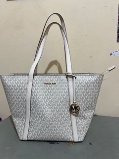 (Kategori: ) berada di . Dikirim oleh jessirachel (ID iklan 1380681807, Gambar 1). Deskripsi: .