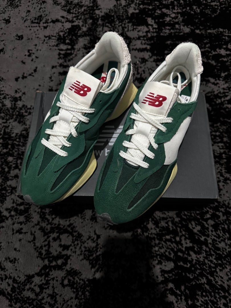 New Balance 327 Green