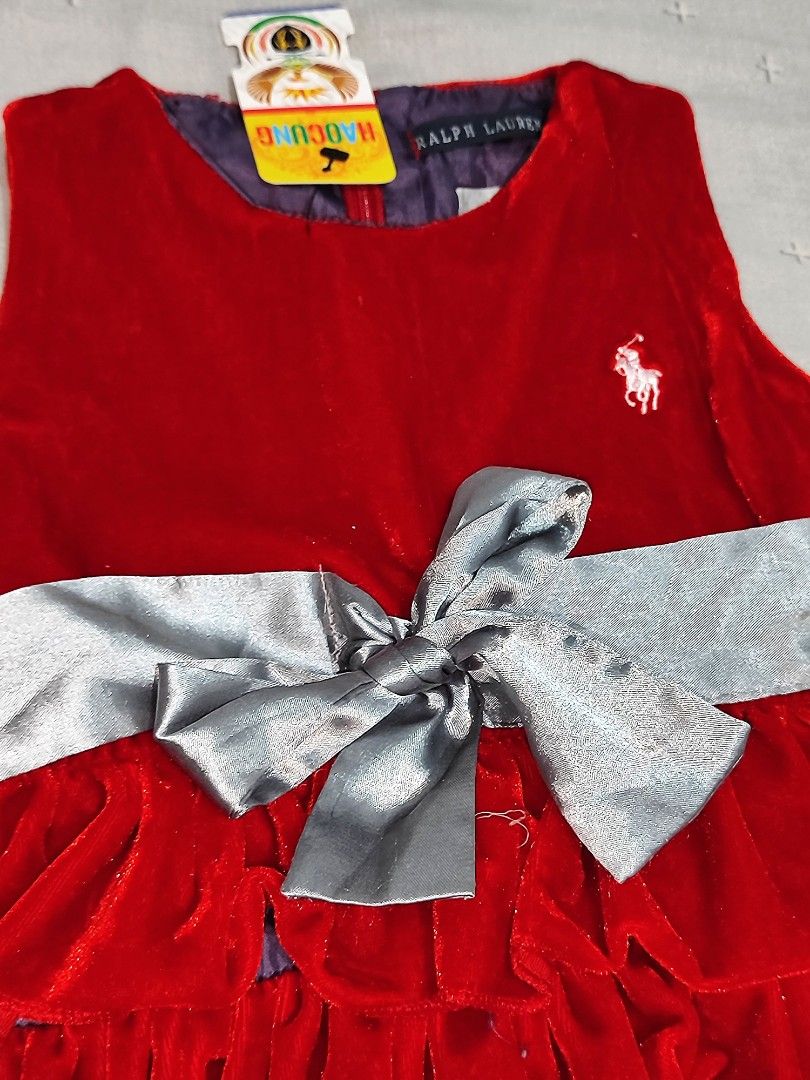 New ✨Red Maroon Bludru Dress Anak 2-3 Tahun Dress Natal Anak Dress Imlek Anak (Kategori: 1 hingga 3 tahun) berada di Jakarta Pusat. Dikirim oleh finneor (ID iklan 1380540679, Gambar 2). Deskripsi: Kondisi : New ✨ masih ada tag, belum pernah dipakai, bagus mulus cakep banget Detail : bahan bludru, resleting belakang Size : P 42cm LD 53cm Usia 2-3 Tahun atau sesuaikan dengan badan anak Warna : Merah Maroon Ala Polo Ralph Lauren, bukan Ori ya 🧡CO T