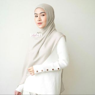(Kategori: ) berada di . Dikirim oleh caastrophille (ID iklan 1380592007, Gambar 1). Deskripsi: .