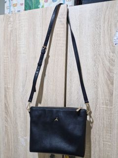 (Kategori: ) berada di . Dikirim oleh ginaadityafebriani (ID iklan 1380599873, Gambar 1). Deskripsi: .