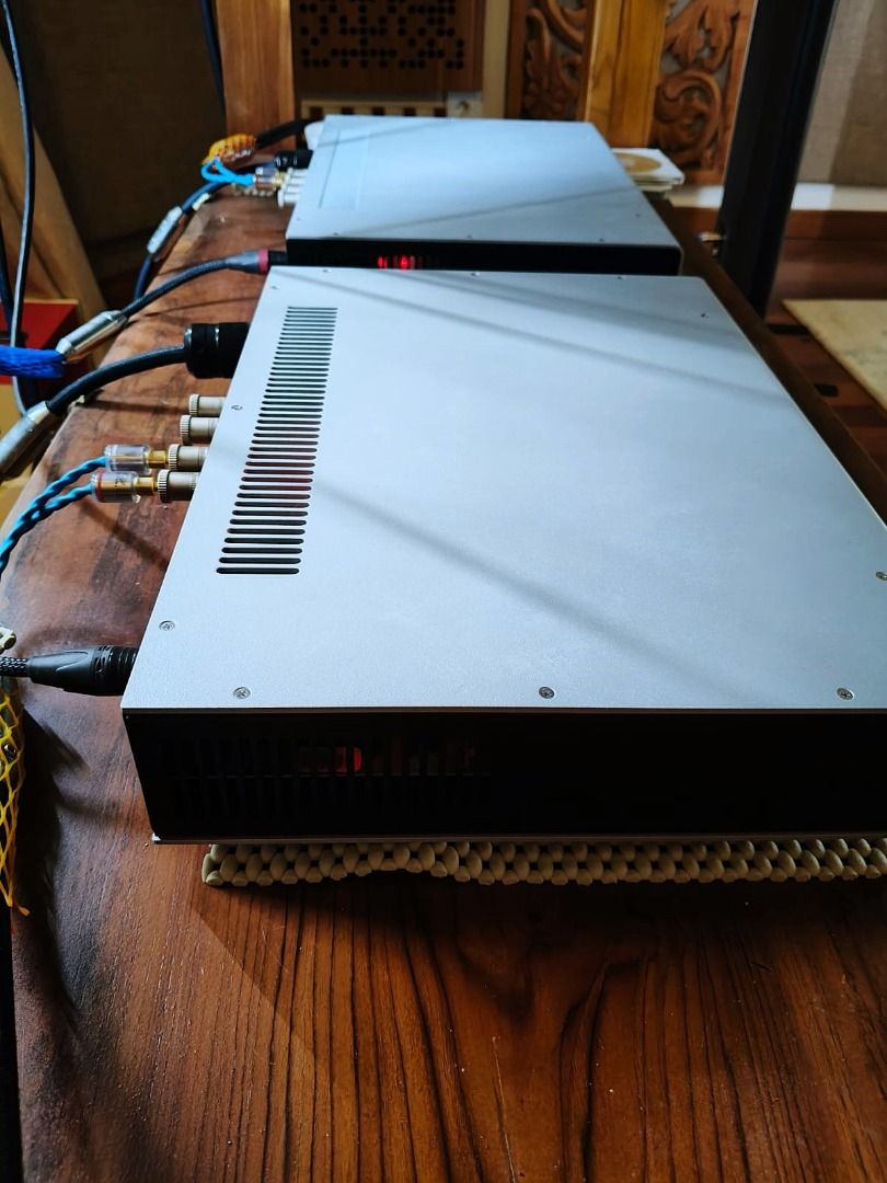 PS Audio Stellar M700 monoblock power amplifier63205309868033112