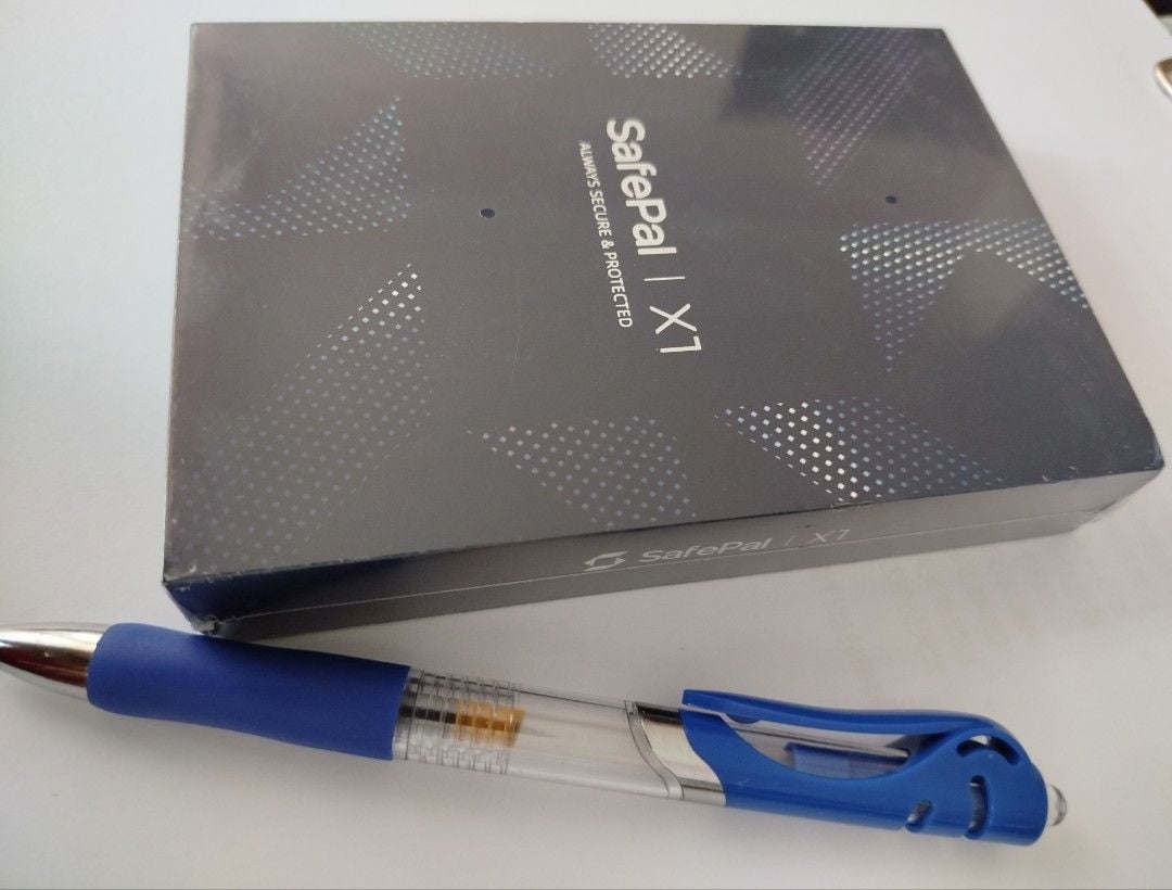 全場最平，最後一部，平到笑，一減再減，全新Safepal X1 hardware wallet 加密貨幣冷錢包, 電腦＆科技, 商務用科技產品-  Carousell
