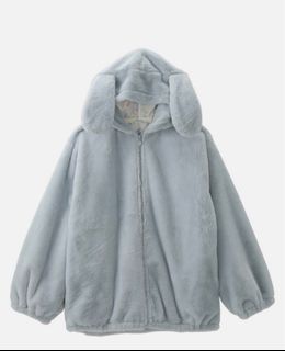 (Category: ) located in . Submitted by rzqueen.thriftshop (Listing ID 1380544392, Image 1). Description: .