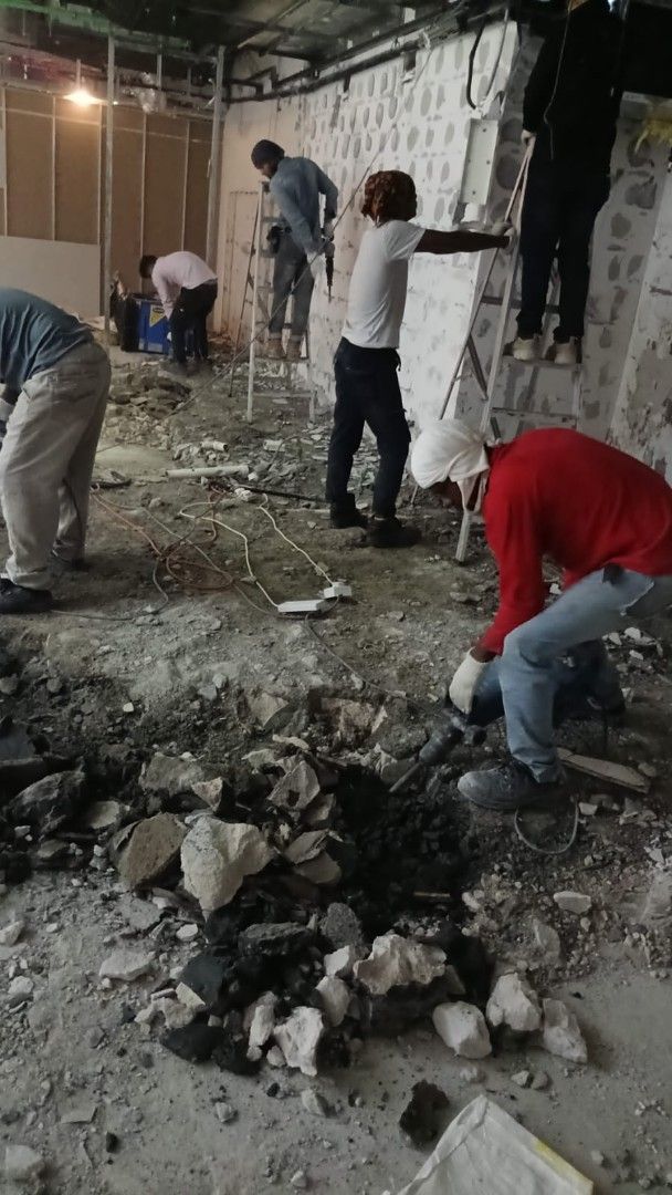 Shop Reinstatement /Hacking/Dismentle /Disposal /full Renovation /Hdb renovation /landed renovation /condo renovation63109553291523113
