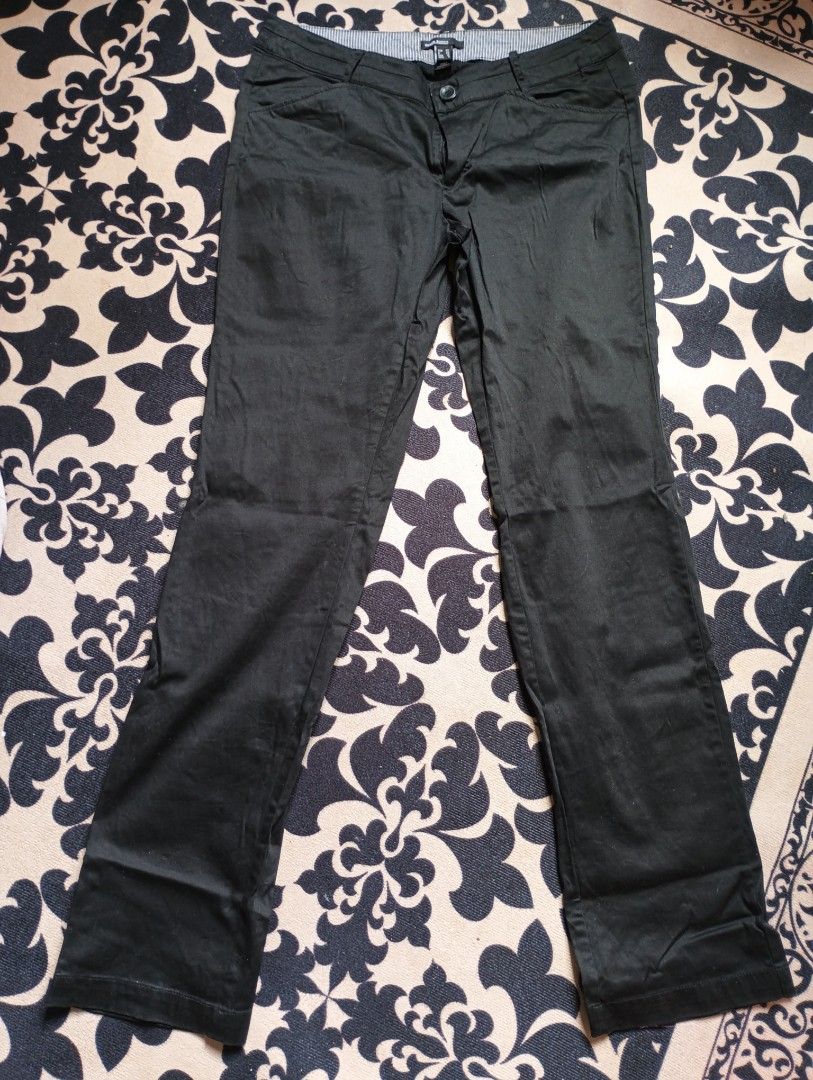 Slack MANGO BASIC (Category: Other Bottoms) located in Puchong. Submitted by lovesandyy (Listing ID 1380581255, Image 1). Description: 📌 puchong.