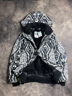 (Kategori: ) berada di . Dikirim oleh 27thriftstore (ID iklan 1380596546, Gambar 1). Deskripsi: .